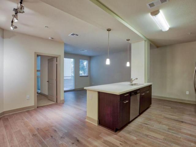 2 bedroom, Los Angeles CA 90015 104996344