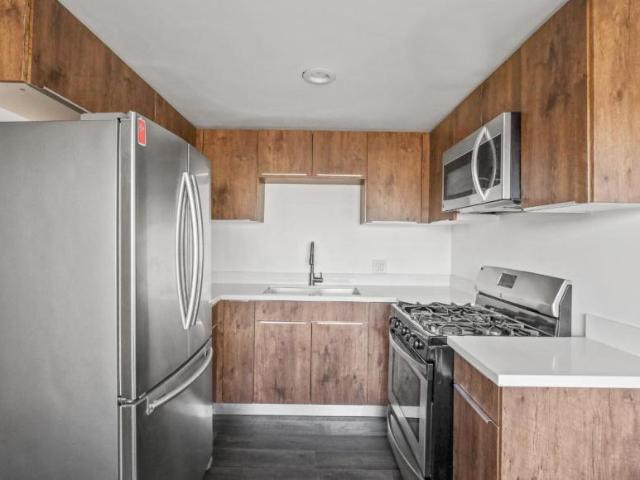 2 bedroom, Los Angeles CA 90033 104090342