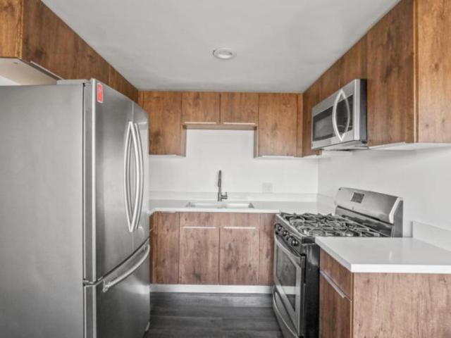 2 bedroom, Los Angeles CA 90033 104384344