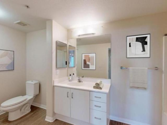 2 bedroom, Los Angeles CA 90036 104871225