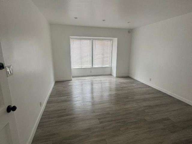 2 bedroom, Los Angeles CA 90042 LS105307391