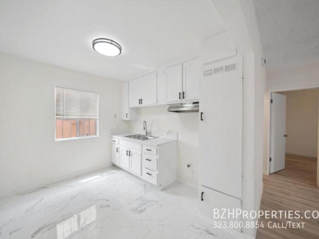 2 bedroom, Los Angeles CA 90044 101805380