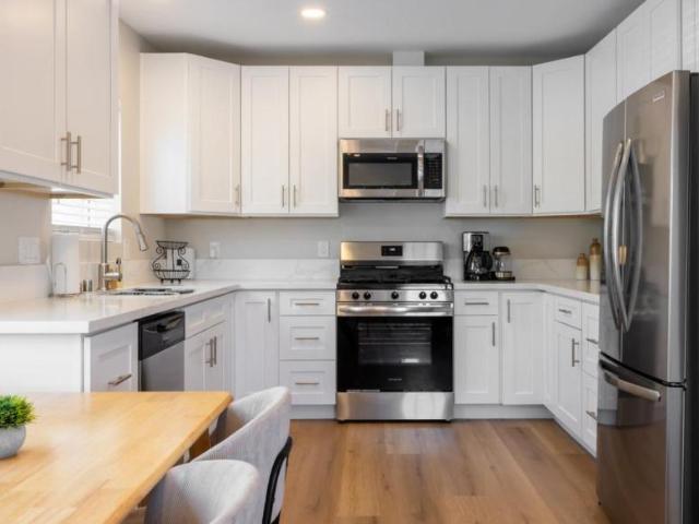 2 bedroom, La Mesa CA 91941 106219846