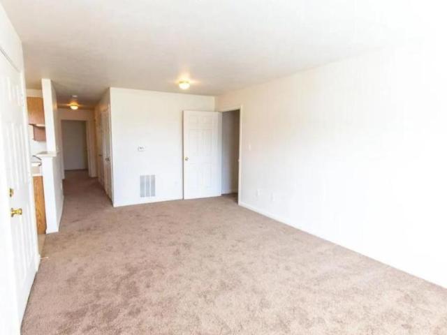 2 bedroom, La Porte IN 46350 LS105305060