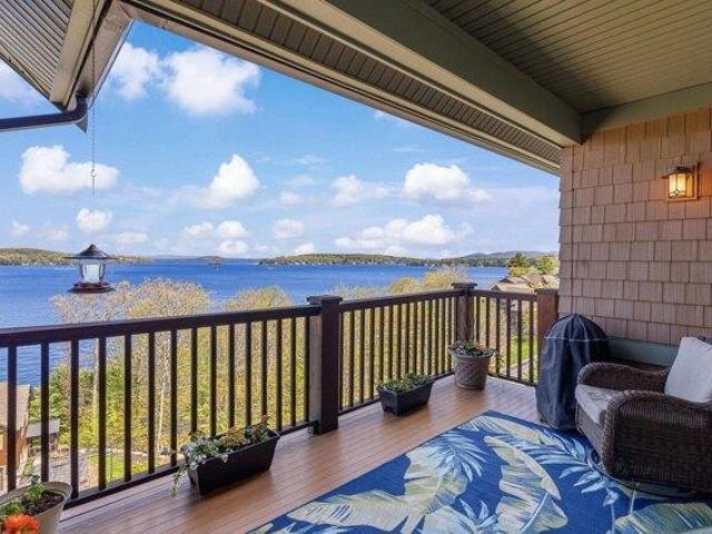 2 bedroom, Laconia NH 03246 105424895