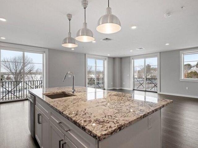 2 bedroom, Laconia NH 03246 105494969