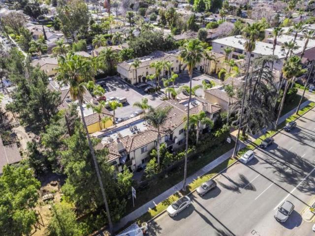 2 bedroom, Lake Balboa CA 91406 104884209