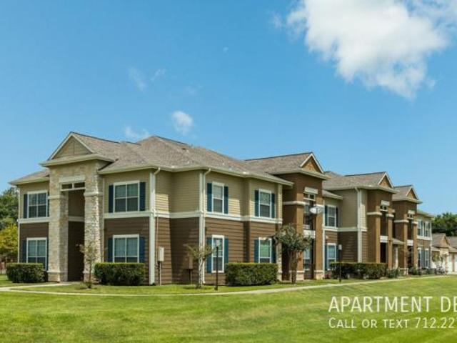 2 bedroom, Lake Jackson TX 77566 LS77331366