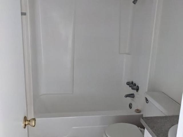 2 bedroom, Lakeland FL 33805 106025492