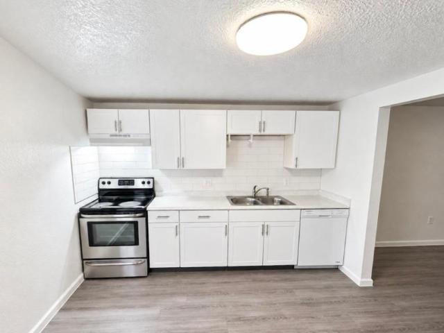 2 bedroom, Lakewood CO 80214 105779563
