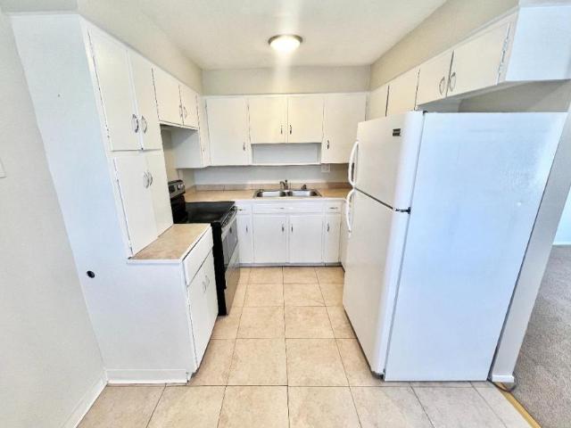 2 bedroom, Lakewood CO 80215 104893633