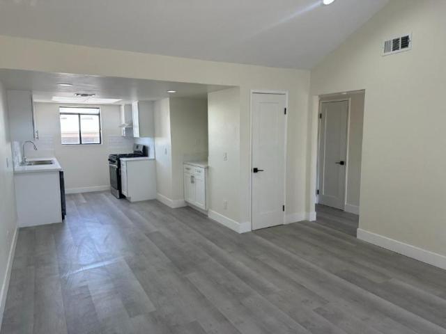 2 bedroom, Lancaster CA 93534 103610354