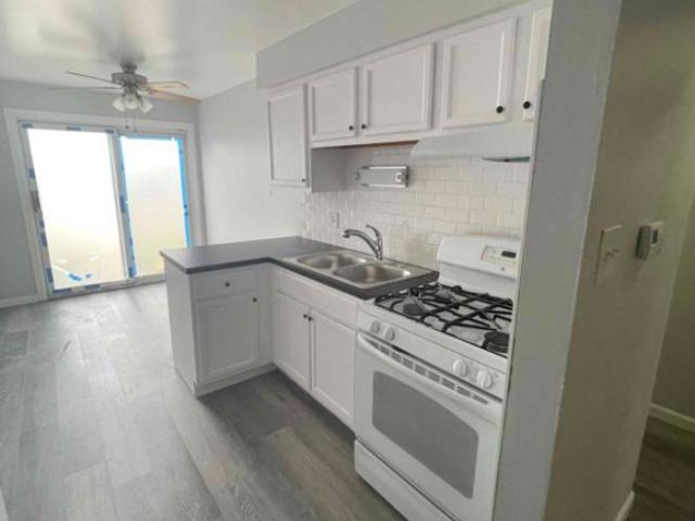 2 bedroom, Lansing IL 60643 LS105374336