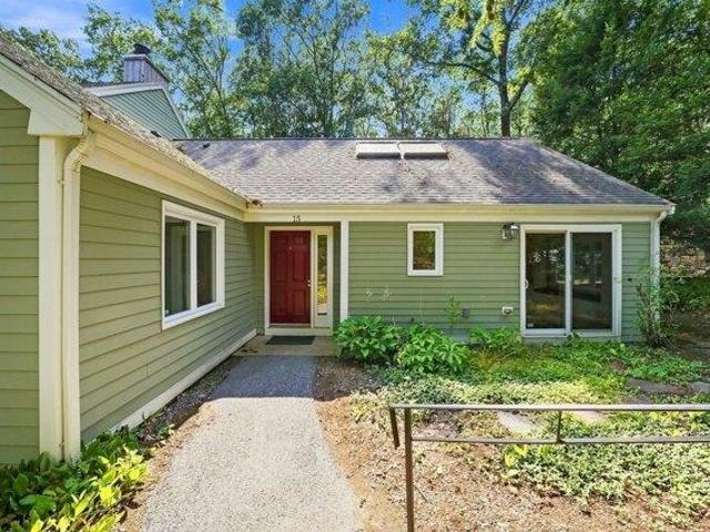 2 bedroom, Lexington MA 02420 105591586