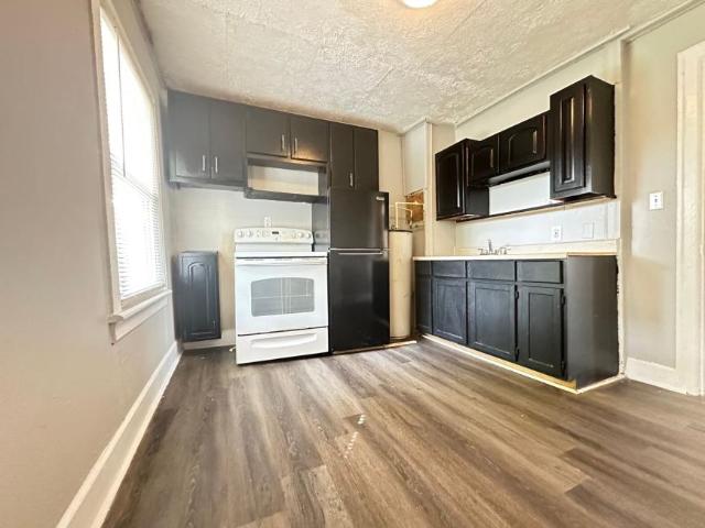 2 bedroom, Lexington KY 40505 105839765