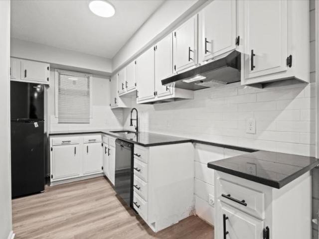 2 bedroom, Leavenworth KS 66048 101807373
