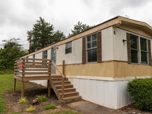 2 bedroom, Lenoir NC 28645 LS105699646