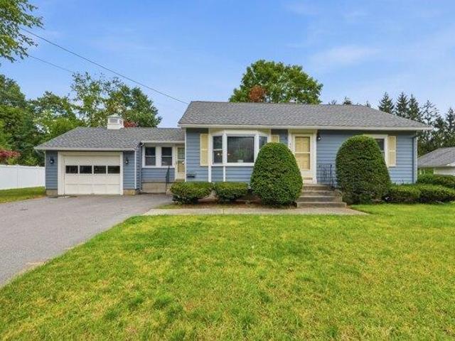 2 bedroom, Leominster MA 01453 105414441
