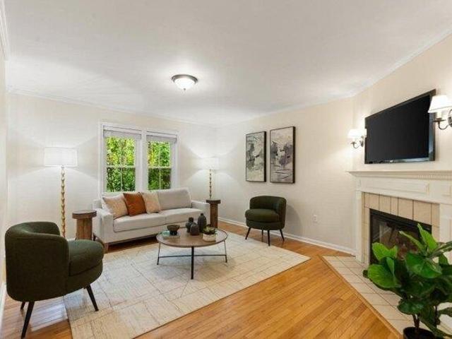 2 bedroom, Lincoln MA 01773 105384142