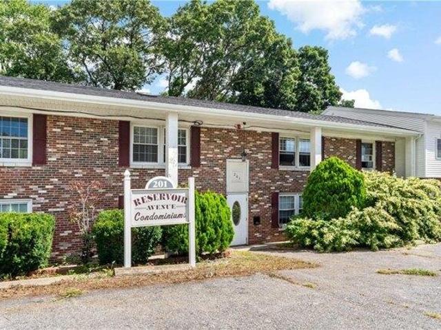 2 bedroom, Lincoln RI 02865 105401463