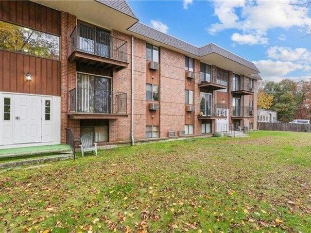 2 bedroom, Lincoln RI 02865 105399867