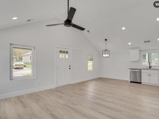 2 bedroom, Lincolnton NC 28092 106221220