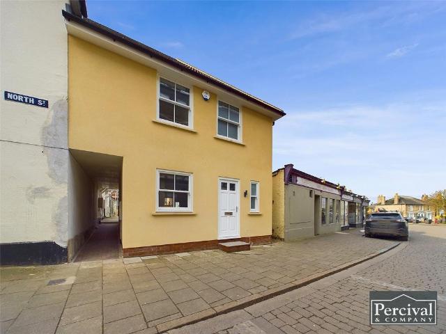2 bedroom link detached house to rent