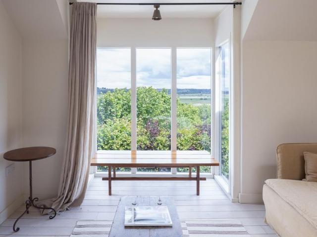 2 bedroom link detached house for sale