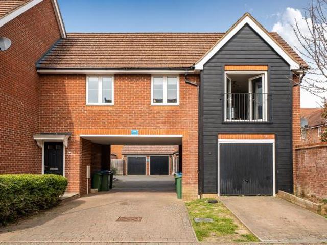 2 bedroom link detached house for sale