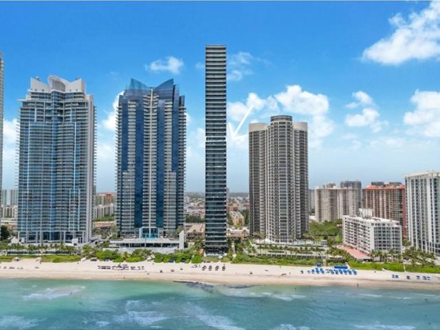 2 bedroom luxury Apartment for sale in Sunny Isles Beach, Florida