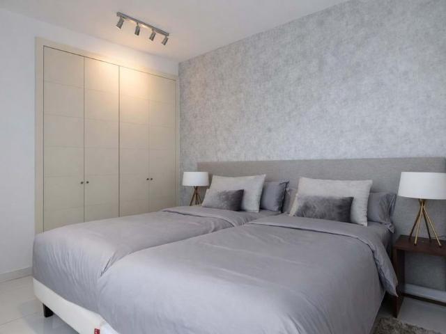 2 bedroom luxury Apartment for rent in Benahavís, Spain