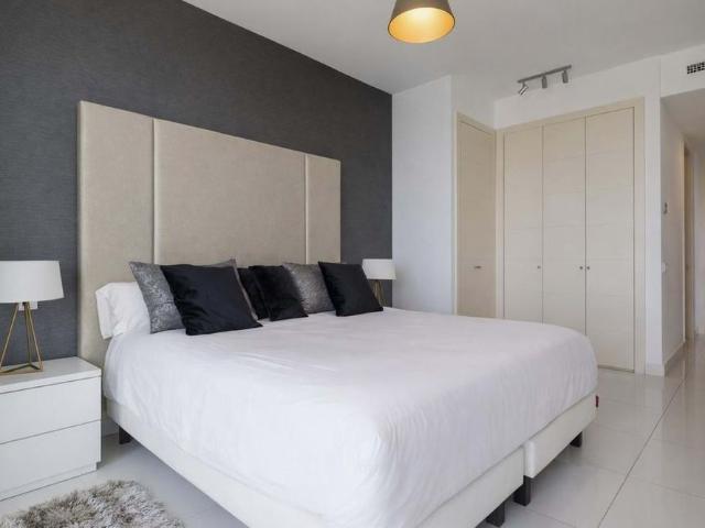 2 bedroom luxury Apartment for rent in Benahavís, Spain