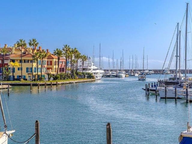 2 bedroom luxury Apartment for rent in Sotogrande, Andalusia