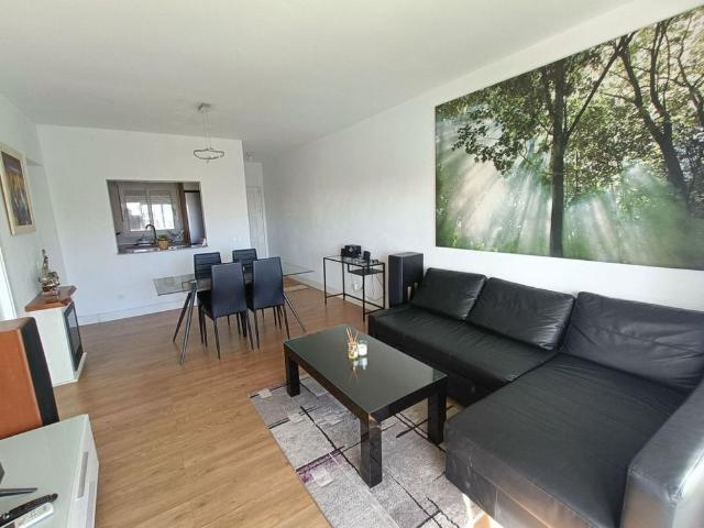 2 bedroom luxury Flat for rent in Benahavís, Spain