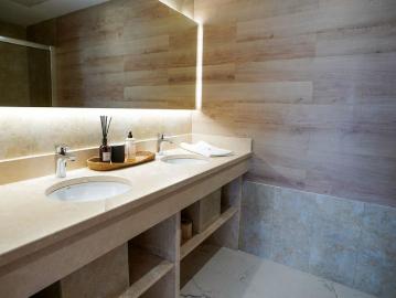 2 bedroom luxury Flat for rent in Estepona, Spain