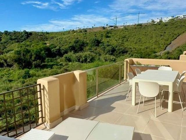 2 bedroom luxury Flat for rent in Estepona, Spain