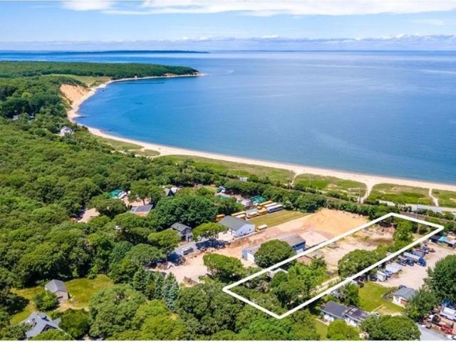 2 bedroom luxury House for sale in Montauk, New York
