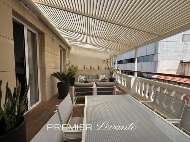 2 bedroom luxury penthouse for rent in Alicante, Spain