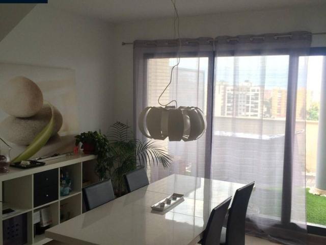 2 bedroom luxury penthouse for rent in Alicante, Spain