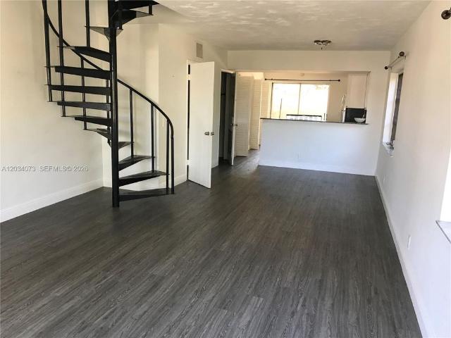 2 bedroom luxury Townhouse for rent in Dania Beach, Florida