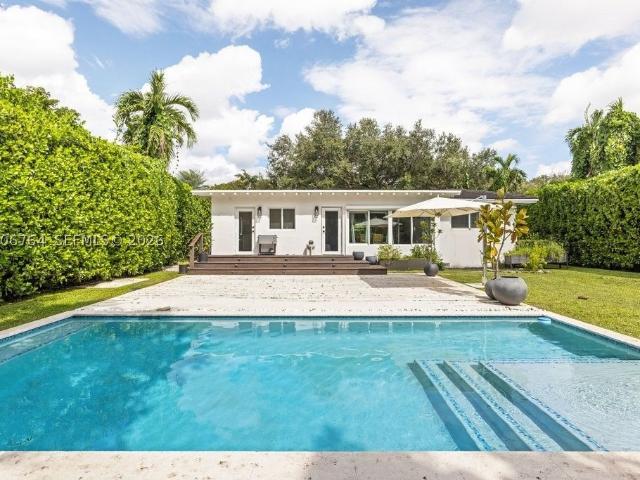 2 bedroom luxury Villa for rent in Miami Shores, United States