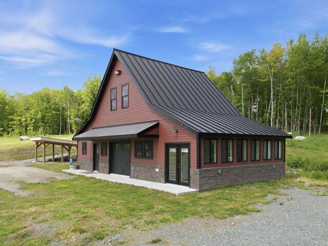 2 bedroom, Lunenburg VT 05906 104810873