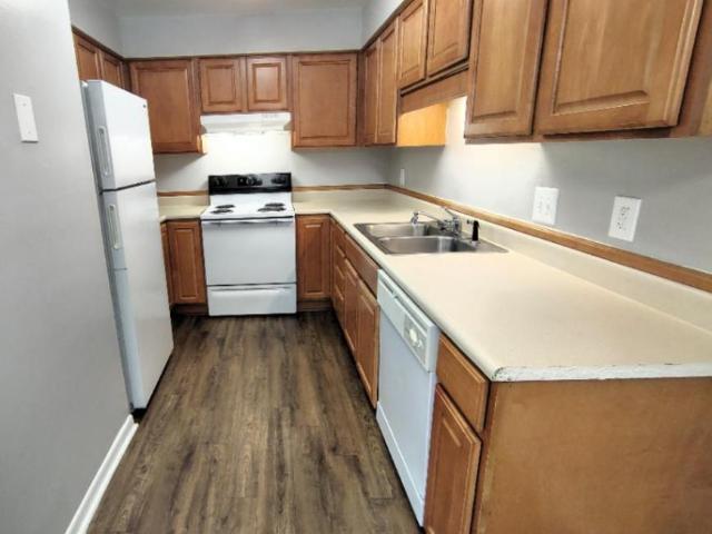 2 bedroom, Lynchburg VA 24503 106242014