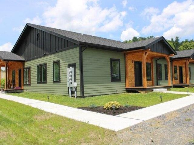 2 bedroom, Lyndon VT 05850 105417952