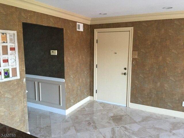 2 bedroom, Lyndhurst NJ 07071 105278330