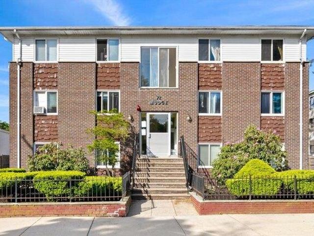 2 bedroom, Lynn MA 01902 105368915
