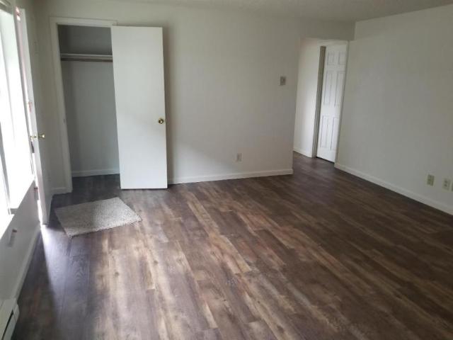2 bedroom, m OR 97301 LS105521877