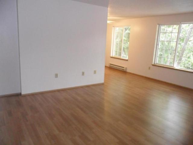 2 bedroom, m OR 97302 102512049