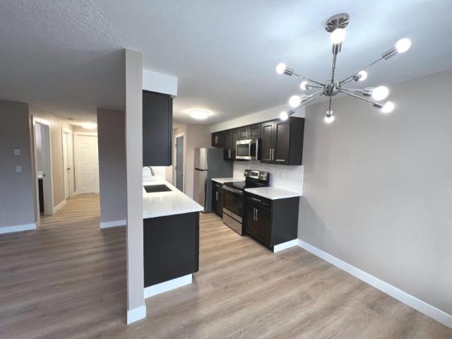 2 bedroom, m OR 97302 105701337