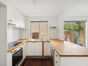 House for sale in Western Australia - Equipped kitchen
